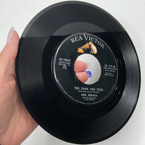 Neil Sedaka The Same Old Fool - Calendar Girl 45 RPM Vinyl Record - Picture 9 of 15